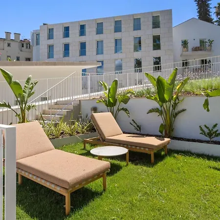 Luxury 1-bedroom Townhouse In Principe Real * ליסבון