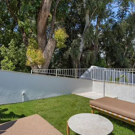 Luxury 1-bedroom Townhouse In Principe Real Semesterbostad