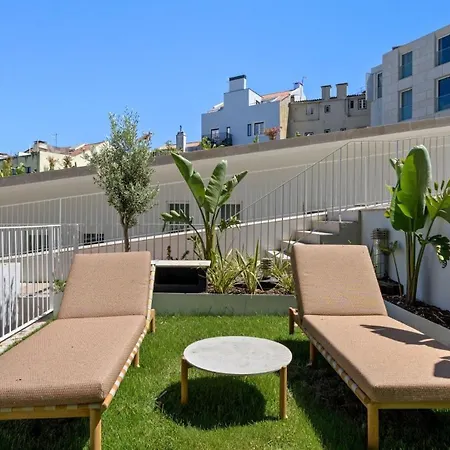 Luxury 1-bedroom Townhouse In Principe Real בית נופש