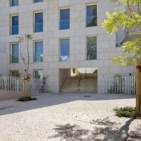 Semesterbostad Luxury 1-bedroom Townhouse In Principe Real *