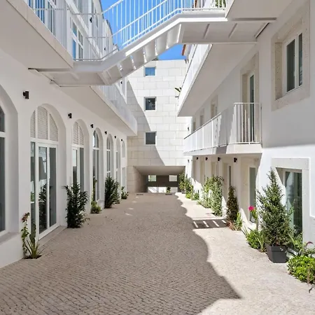 Luxury 1-bedroom Townhouse In Principe Real * Lisboa