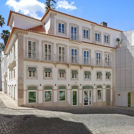 Luxury 1-bedroom Townhouse In Principe Real ליסבון